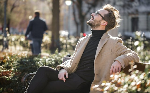 a beautiful Men's Outfit for Traveling in the Winter Season