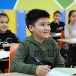 kids with autism studying in a classroom
